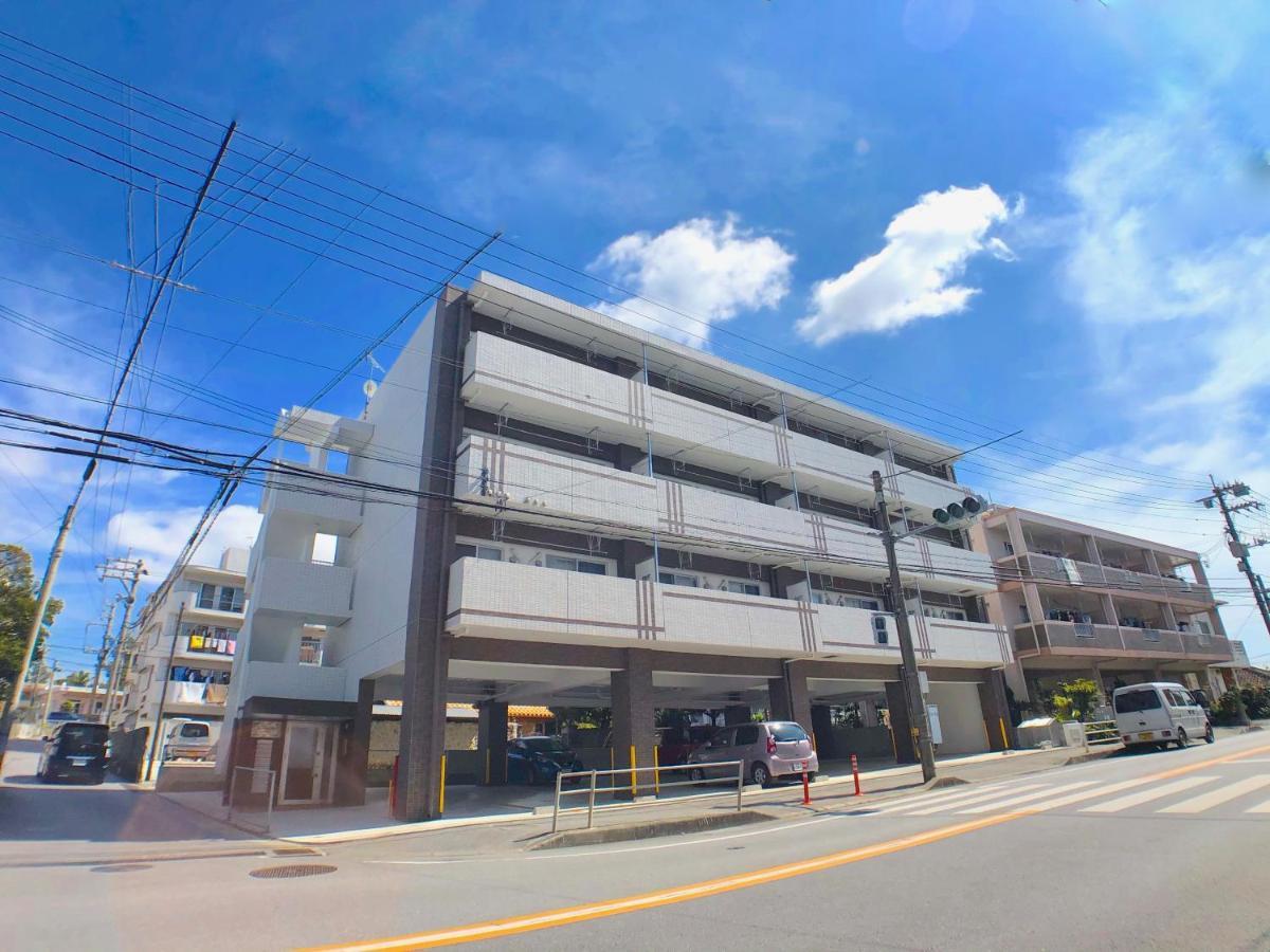 ลูอานา เลอา คาราเต้ ไคกัง มาเอะ Hotel Tomigusuku ภายนอก รูปภาพ